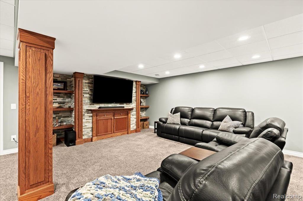 50478 JEFFERSON Street, Canton, MI 48188 — Photo 30