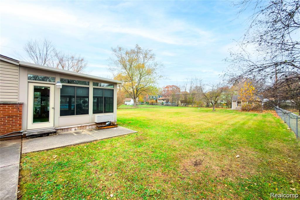 8258 Concord Road, Grosse Ile, MI 48138 — Photo 25