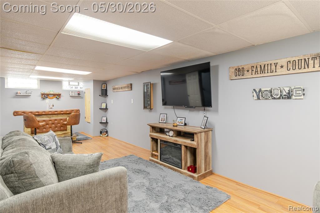 25446 Colgate Street, Dearborn Heights, MI 48125 — Photo 16