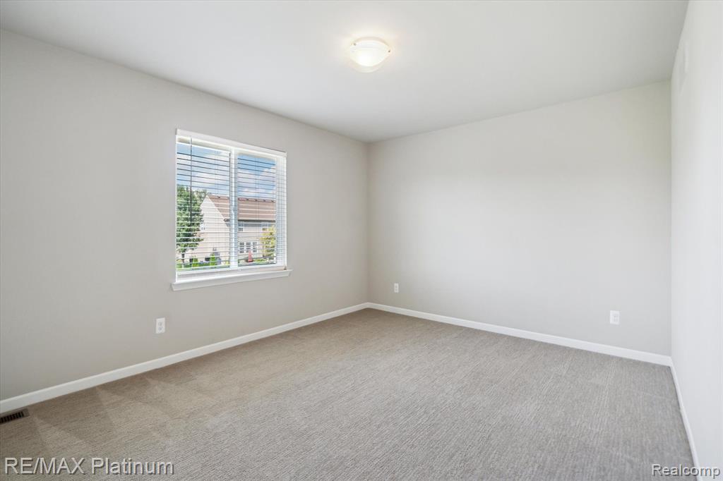 4465 Daniel, Grand Blanc, MI 48439 — Photo 13