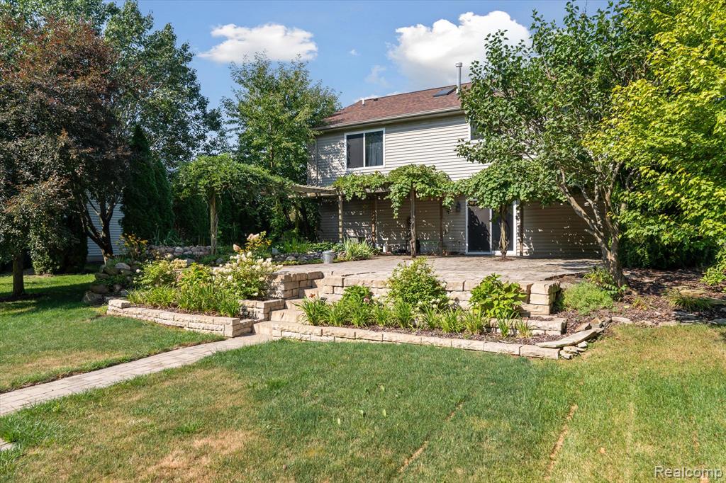 480 Andover Woods Drive, Fenton, MI 48430 — Photo 43