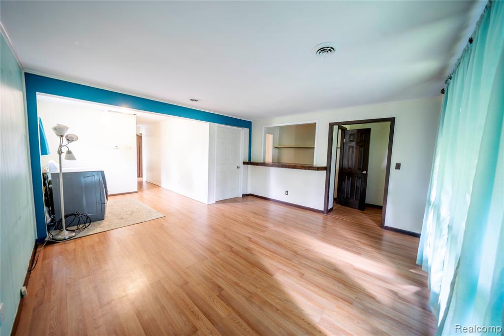 8883 Beech Daly Road, Taylor, MI 48180 — Photo 12