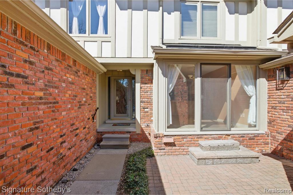 24122 Bingham Pointe Drive, 24, Bingham Farms, MI 48025 — Photo 47