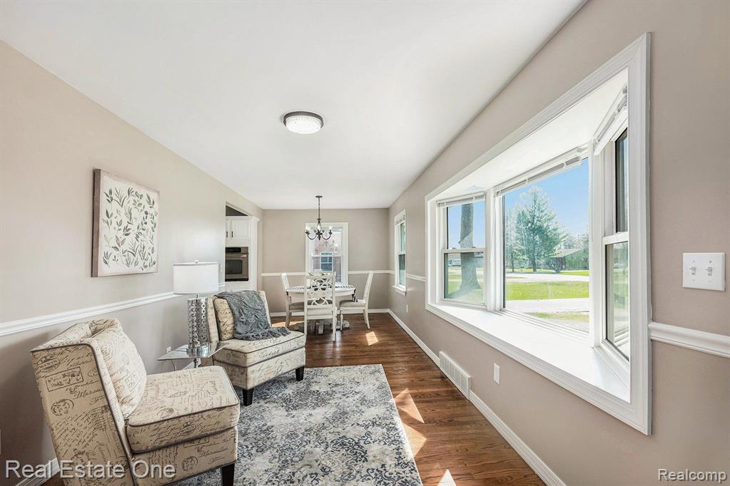 851 MARENGO Drive, Troy, MI 48085 — Photo 6
