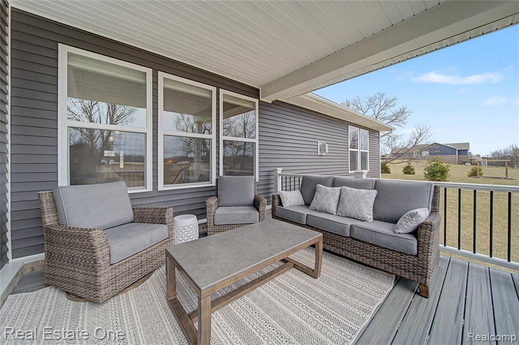 8370 Grist Mill Drive, Fenton, MI 48430 — Photo 42
