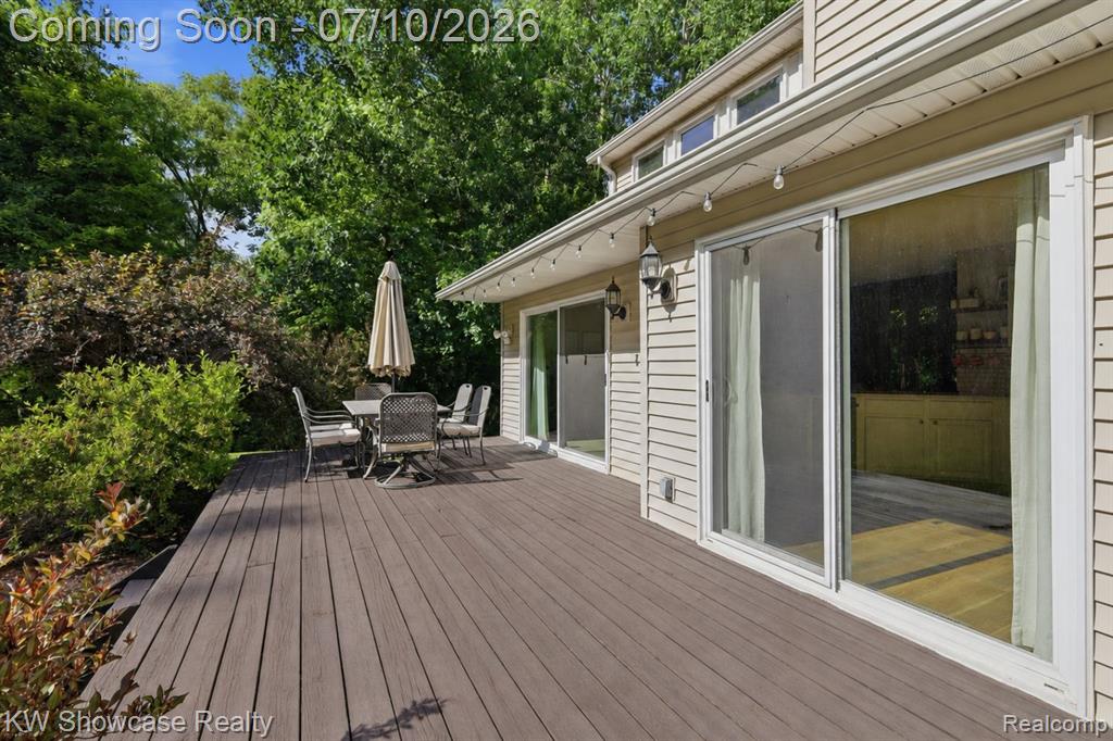 525 Aarons Way, Ortonville, MI 48462 — Photo 43