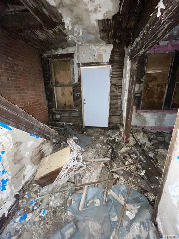 6916 CHARLEVOIX Street, Detroit, MI 48207 — Photo 31