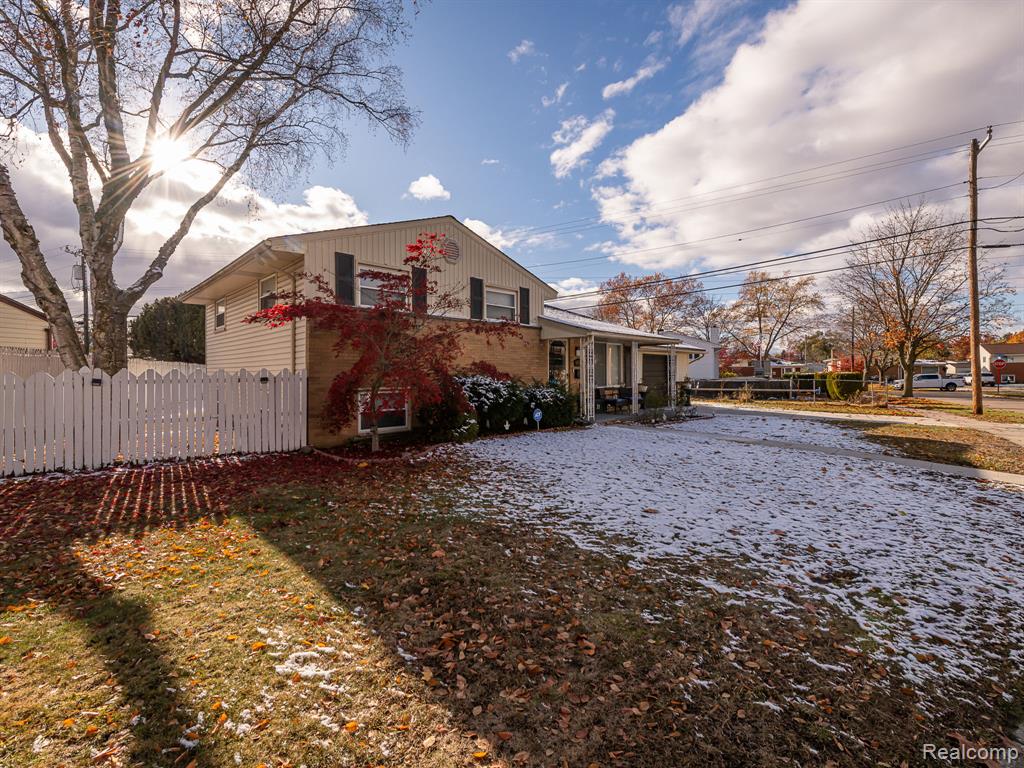9514 Cass Avenue, Taylor, MI 48180 — Photo 21