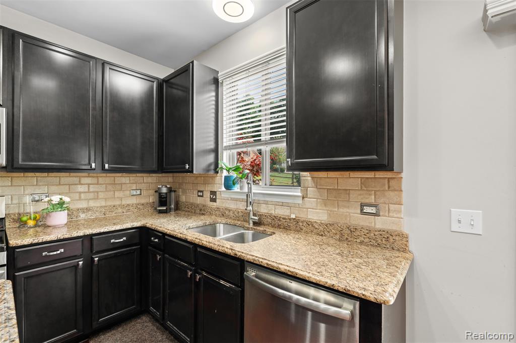 2336 Brigantine, Commerce Twp, MI 48382 — Photo 13