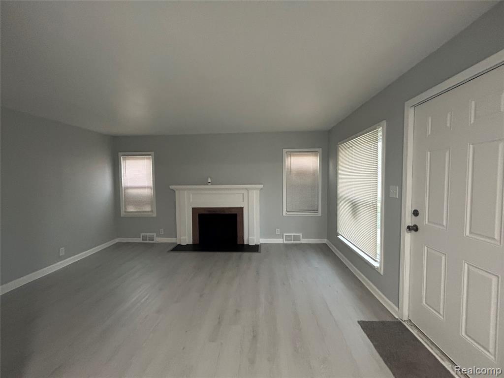 3693 Somerset Avenue, Detroit, MI, 48224