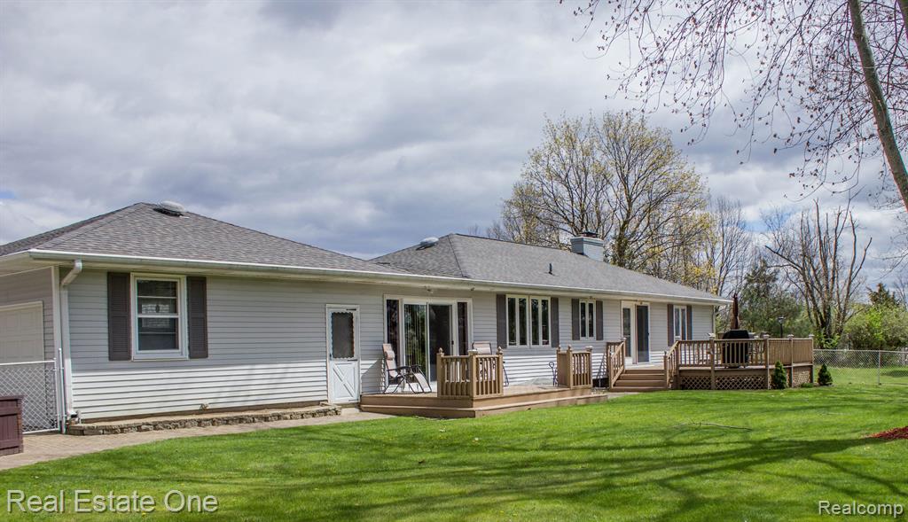 6711 KUTTSHILL Drive NE, Rockford, MI 49341 — Photo 4