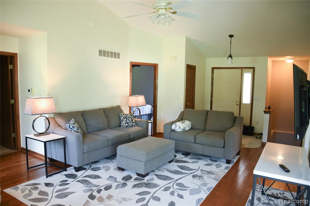 246 Quail Drive, Capac, MI 48014 — Photo 6
