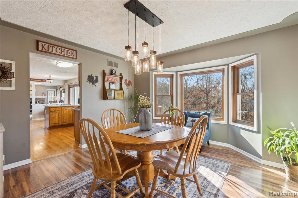 7694 THUNDER BAY Drive, Pinckney, MI 48169 — Photo 11