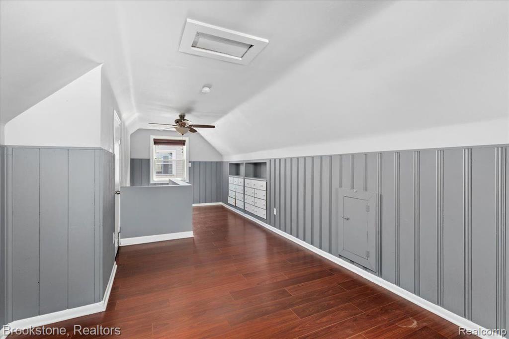 516 N EDGEWORTH Avenue, Royal Oak, MI 48067 — Photo 22