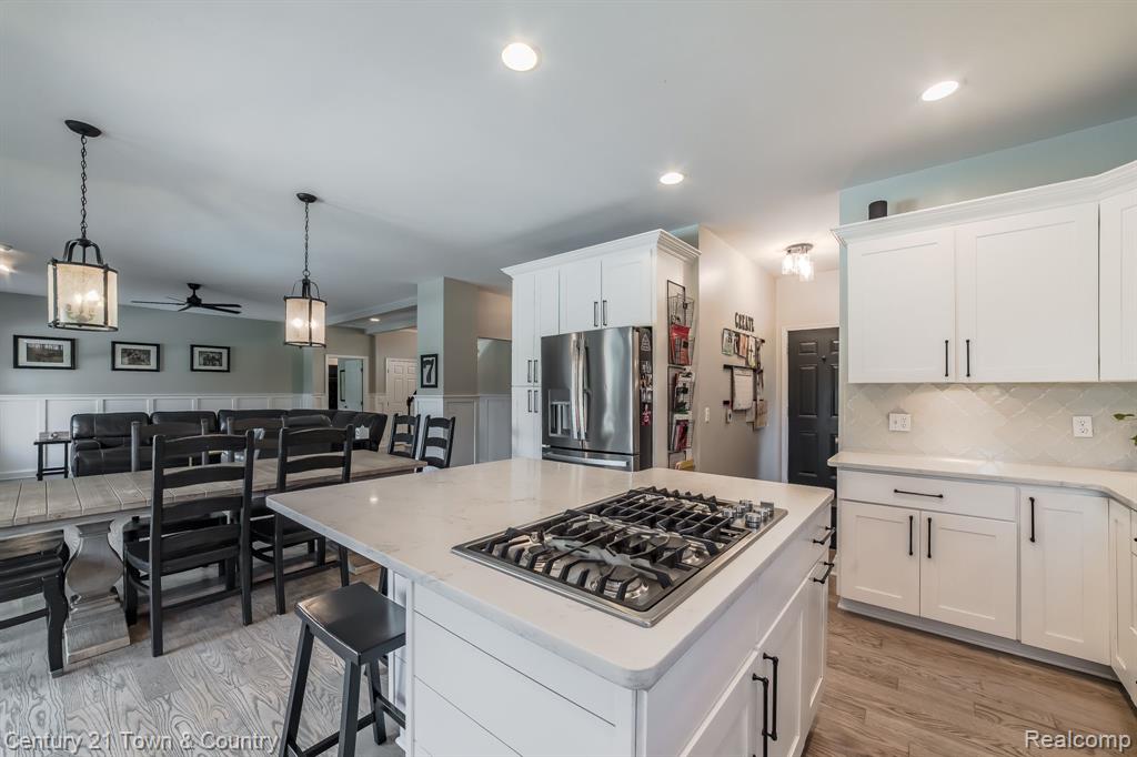 914 SHREWSBURY Drive, Clarkston, MI 48348 — Photo 18