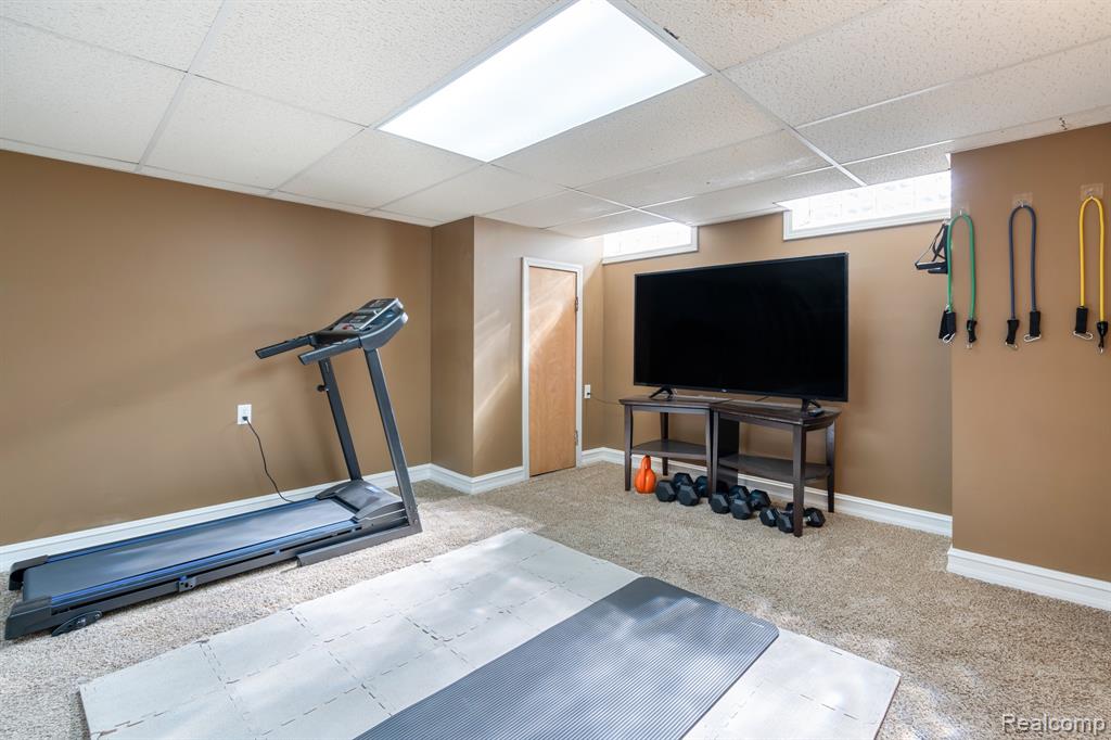 24263 Marine Avenue, Eastpointe, MI 48021 — Photo 26