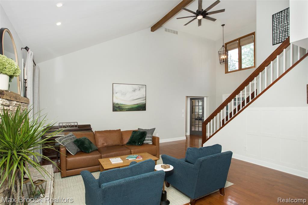 3685 Sunset Boulevard, Orchard Lake Village, MI 48324 — Photo 5