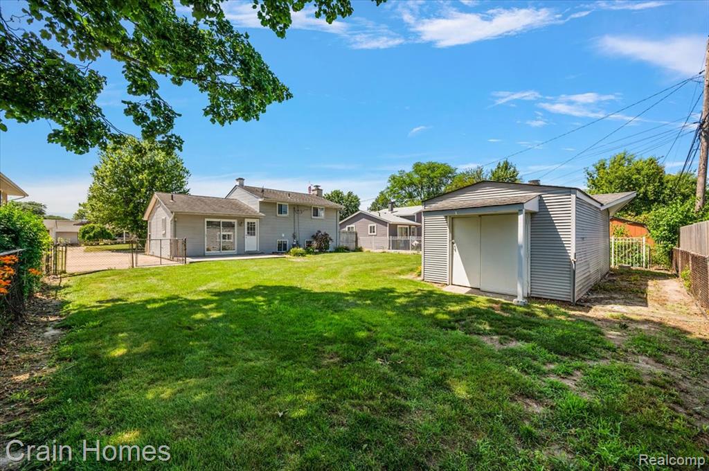 39648 Parklawn Drive, Sterling Heights, MI 48313 — Photo 3