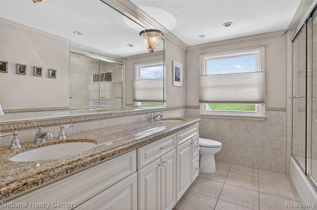4233 N N Willoway Estates Court, Bloomfield Hills, MI, 48302