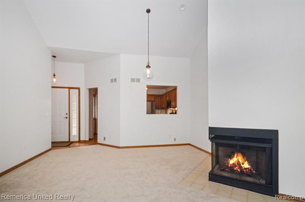 2781 HONEY SUCKLE Court, Wixom, MI 48393 — Photo 9