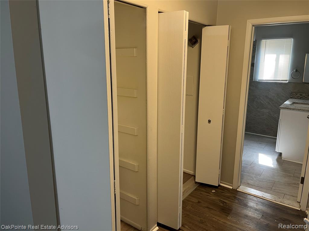 500 E Maplehurst Street, Ferndale, MI 48220 — Photo 13