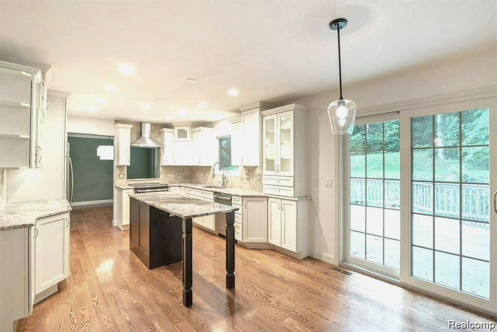 7254 DARK LAKE Drive, Clarkston, MI — Photo 11