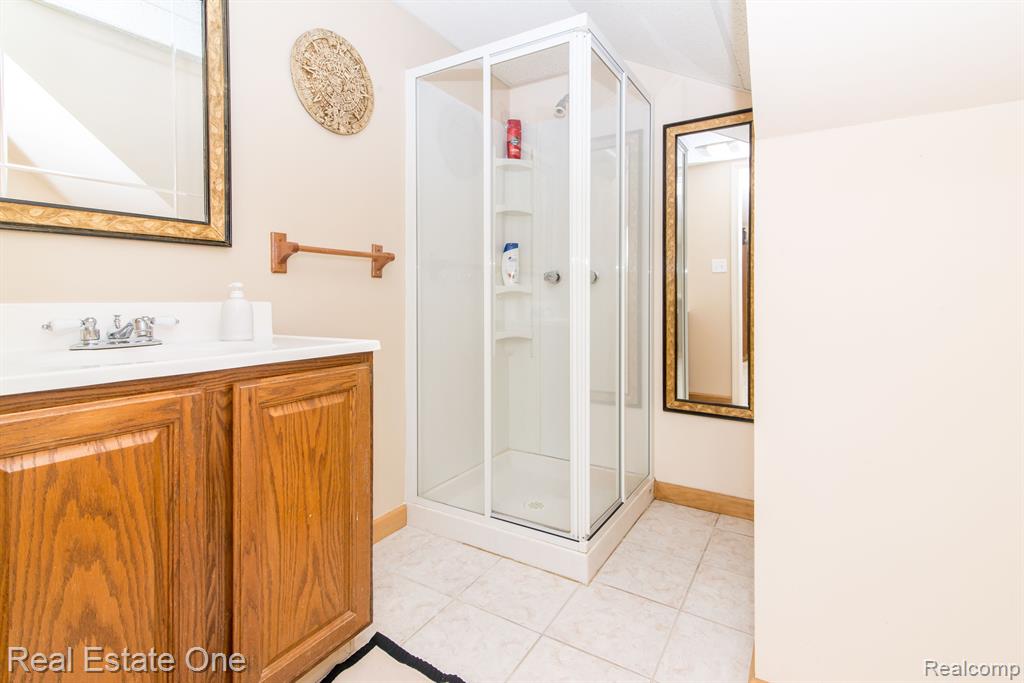 4088 PARKSTONE Court, Troy, MI 48098 — Photo 83