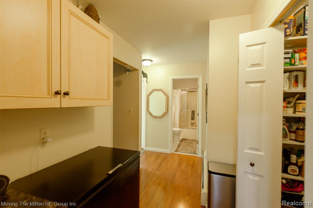 39925 Willis Road, Belleville, MI 48111 — Photo 18