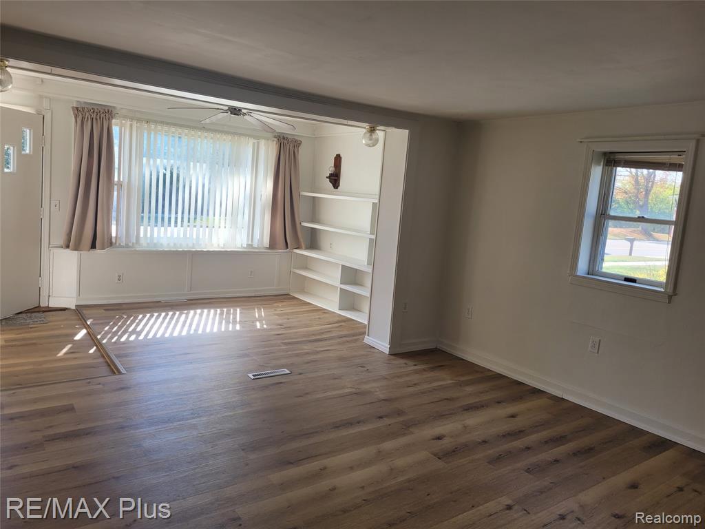2516 W Genesee Street, Lapeer, MI 48446 — Photo 3