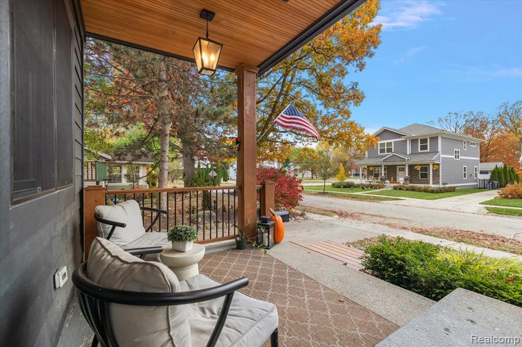 606 Golf Avenue, Royal Oak, MI 48073 — Photo 6