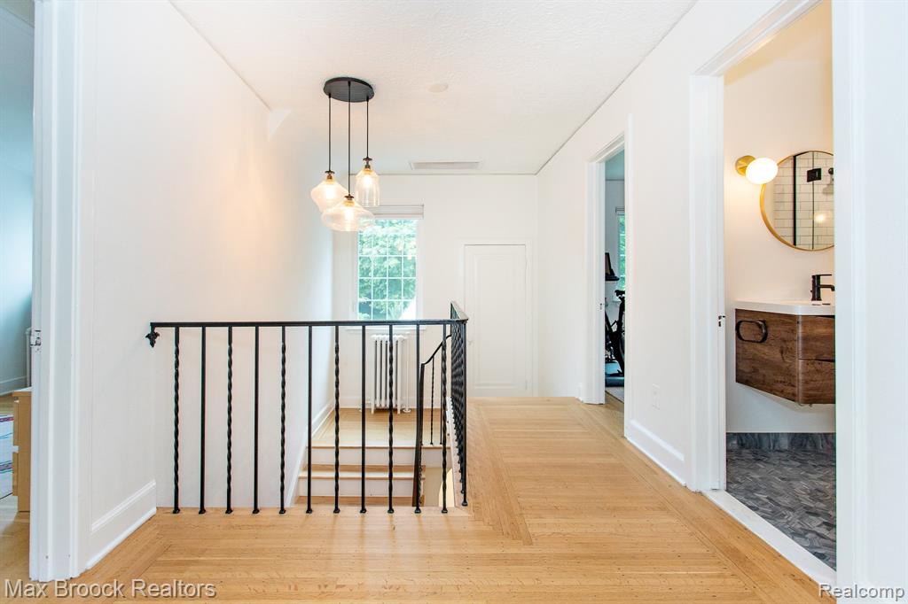 26008 Pembroke Road, Huntington Woods, MI — Photo 37
