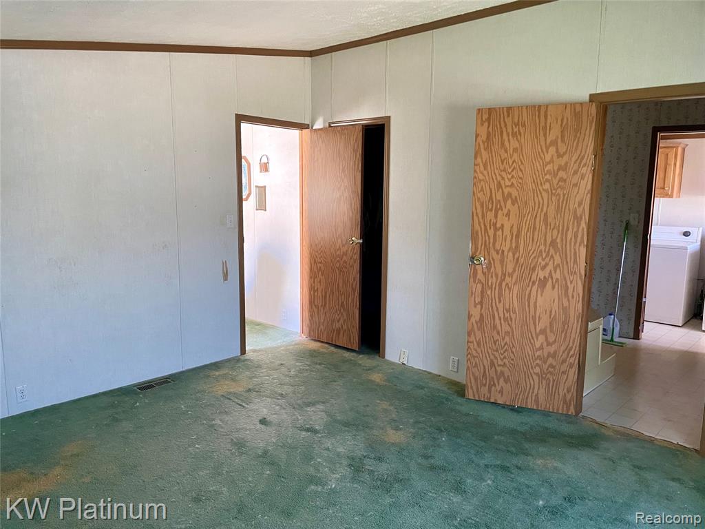 9691 Stoneypointe Drive, MI — Photo 25