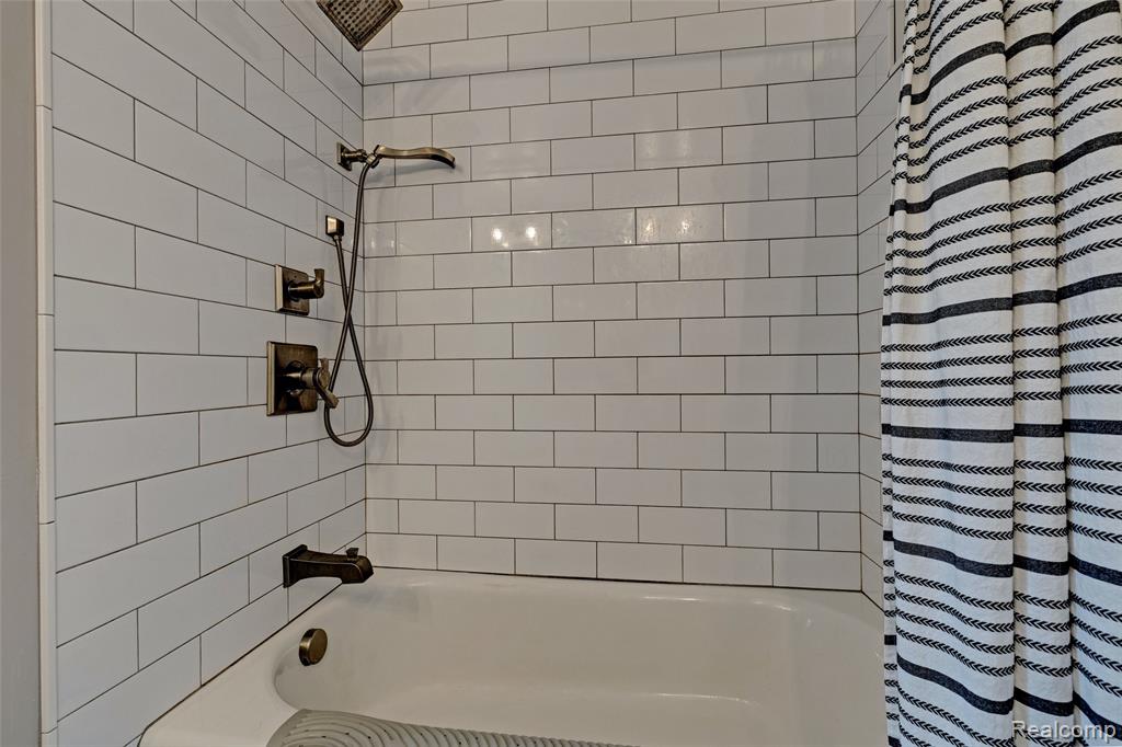 41429 Greenbriar Lane, Plymouth, MI 48170 — Photo 18