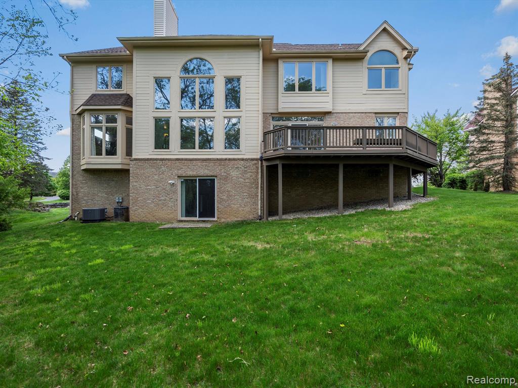 6671 CHELSEA, West Bloomfield, MI — Photo 3