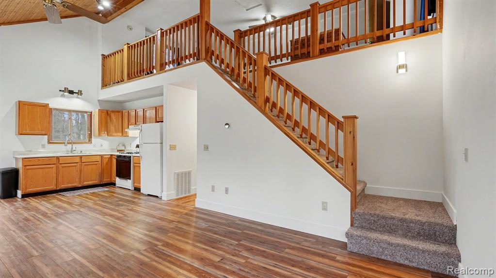 301 W Fike Road, Sanford, MI 48657 — Photo 4