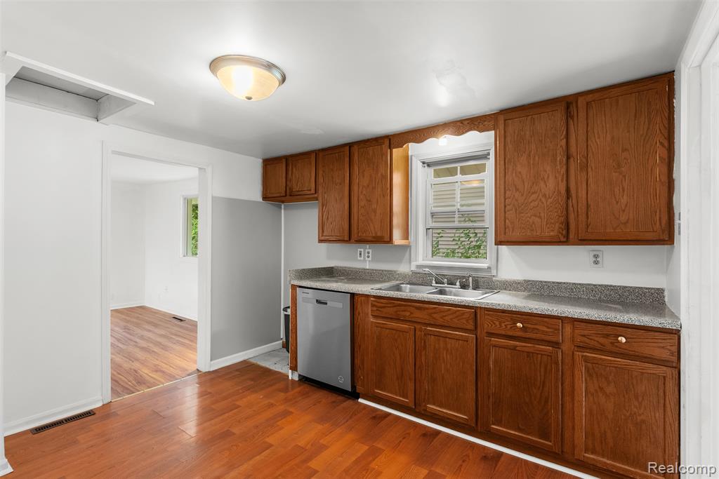 8014 Haviland Beach Drive, Linden, MI 48451 — Photo 16