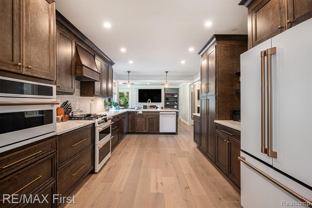 34 Putnam Place, Grosse Pointe Shores, MI 48236 — Photo 9