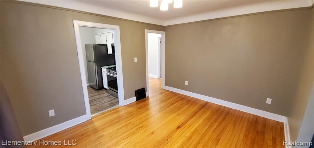 907 E 5TH Street, Royal Oak, MI 48067 — Photo 4