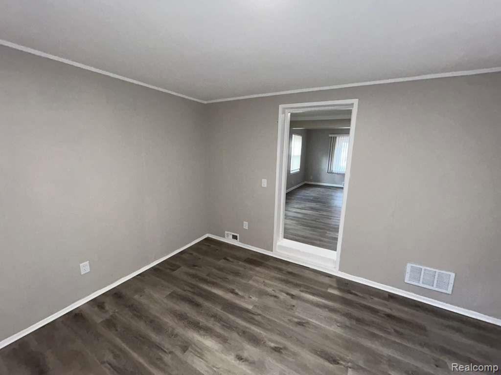 20412 Steel Street, Detroit, MI 48235 — Photo 10