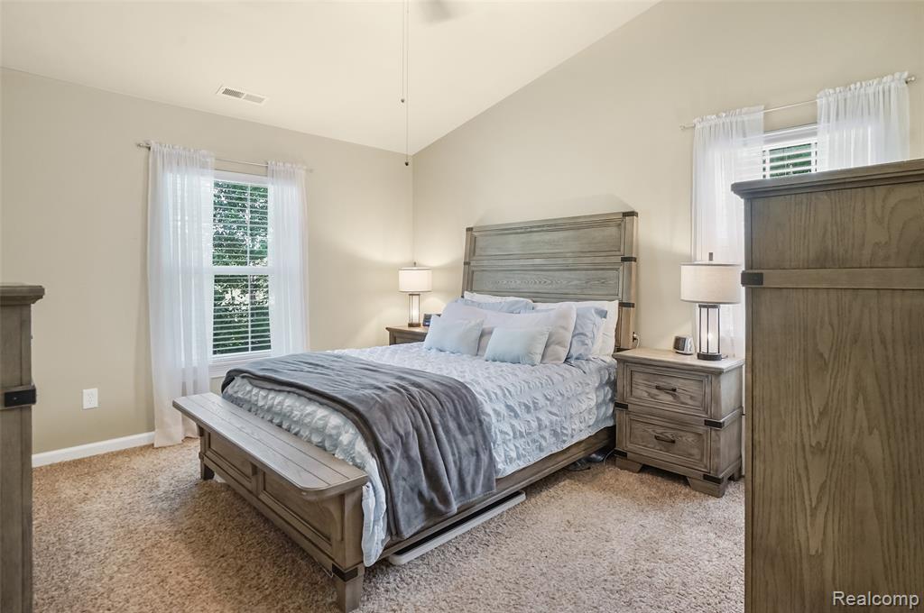 939 Eagle Drive, Fenton, MI 48430 — Photo 14