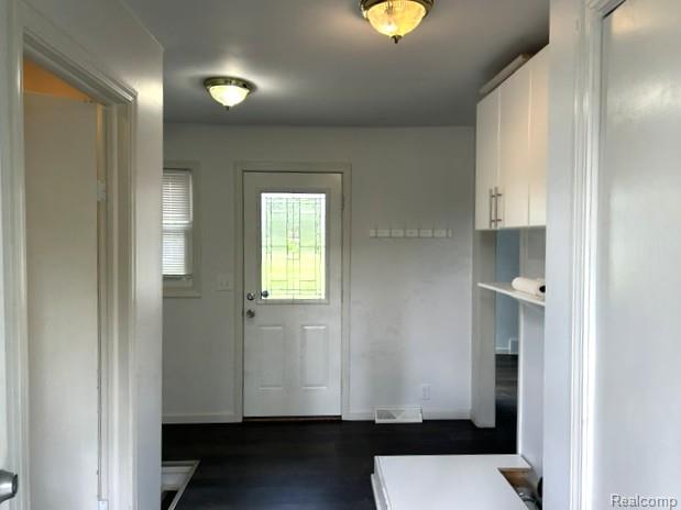 8475 Bridge Lake Road, Clarkston, MI 48348 — Photo 11