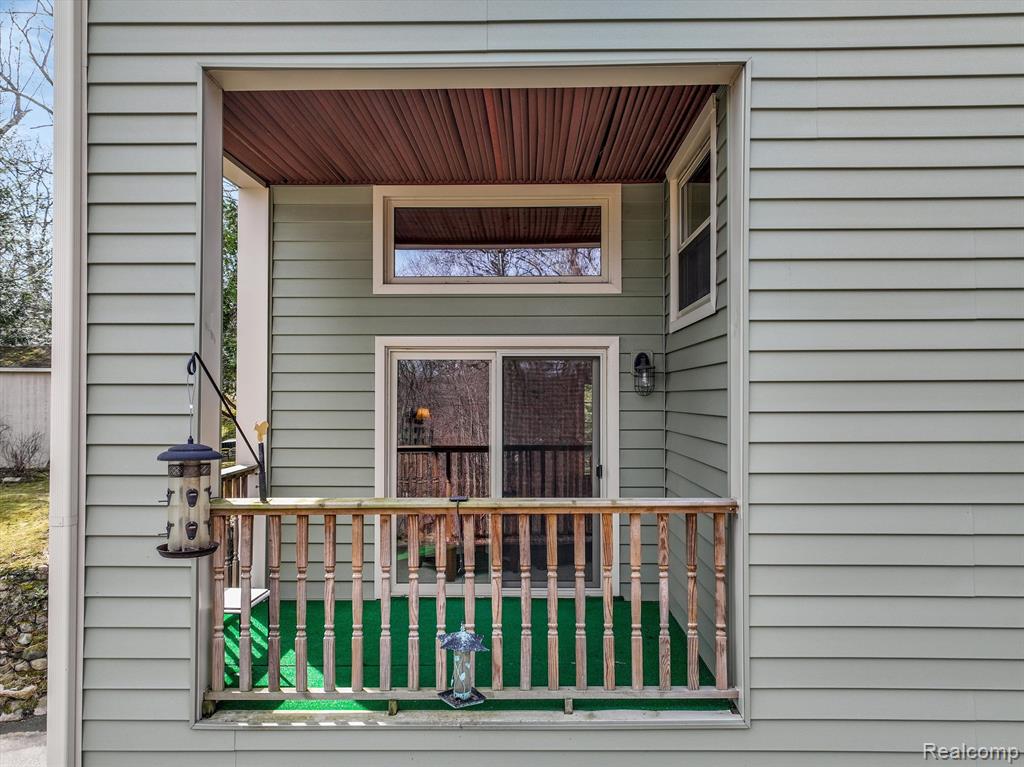 4985 MOHAWK Avenue, Clarkston, MI 48348 — Photo 12