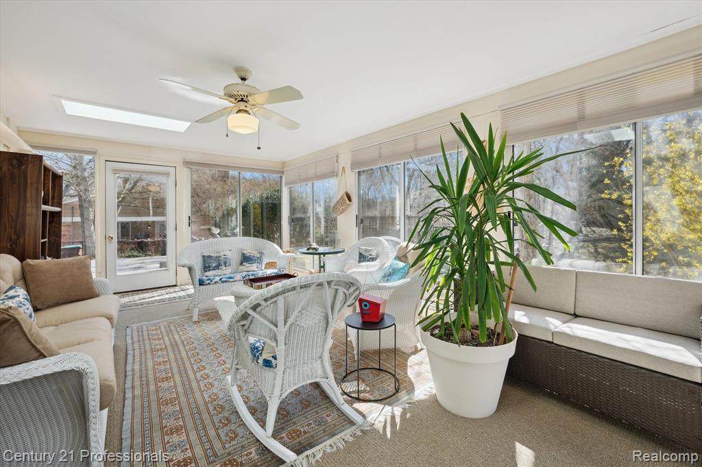 4538 COMANCHE Drive, Okemos, MI 48864 — Photo 18