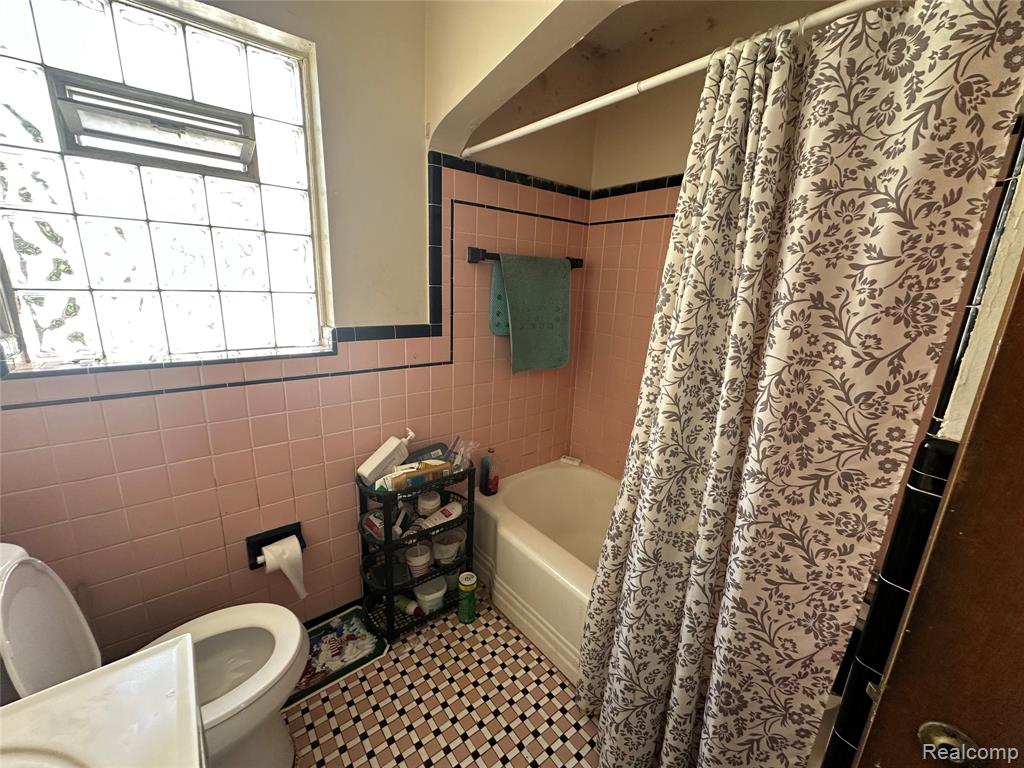 20143 Rogge Street, Detroit, MI 48234 — Photo 9