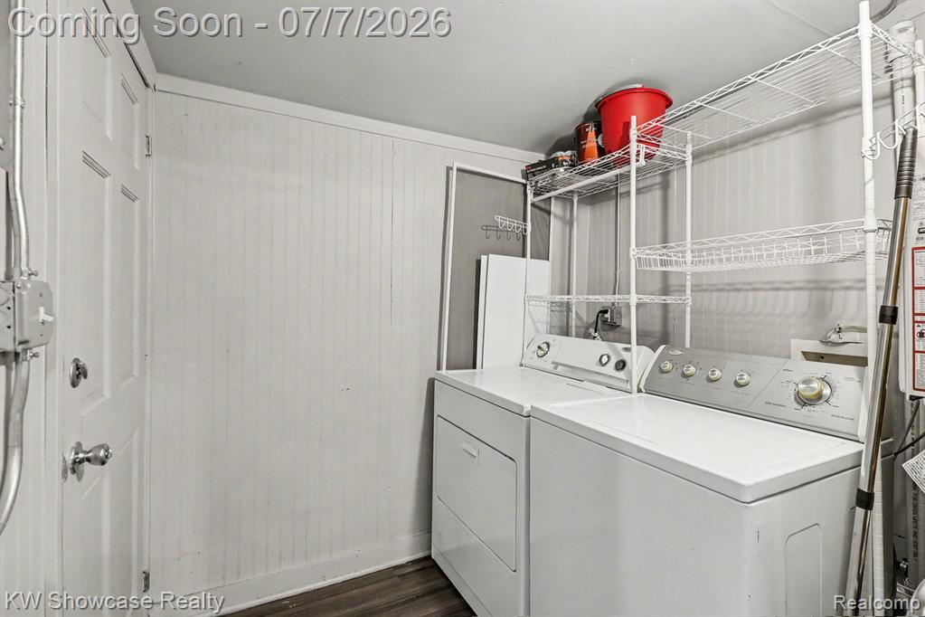 435 W Sonoma Avenue, Hazel Park, MI 48030 — Photo 17