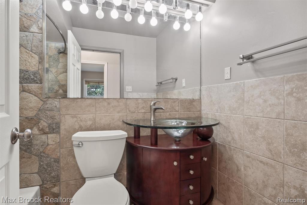 5312 Cambourne Place, West Bloomfield, MI — Photo 11