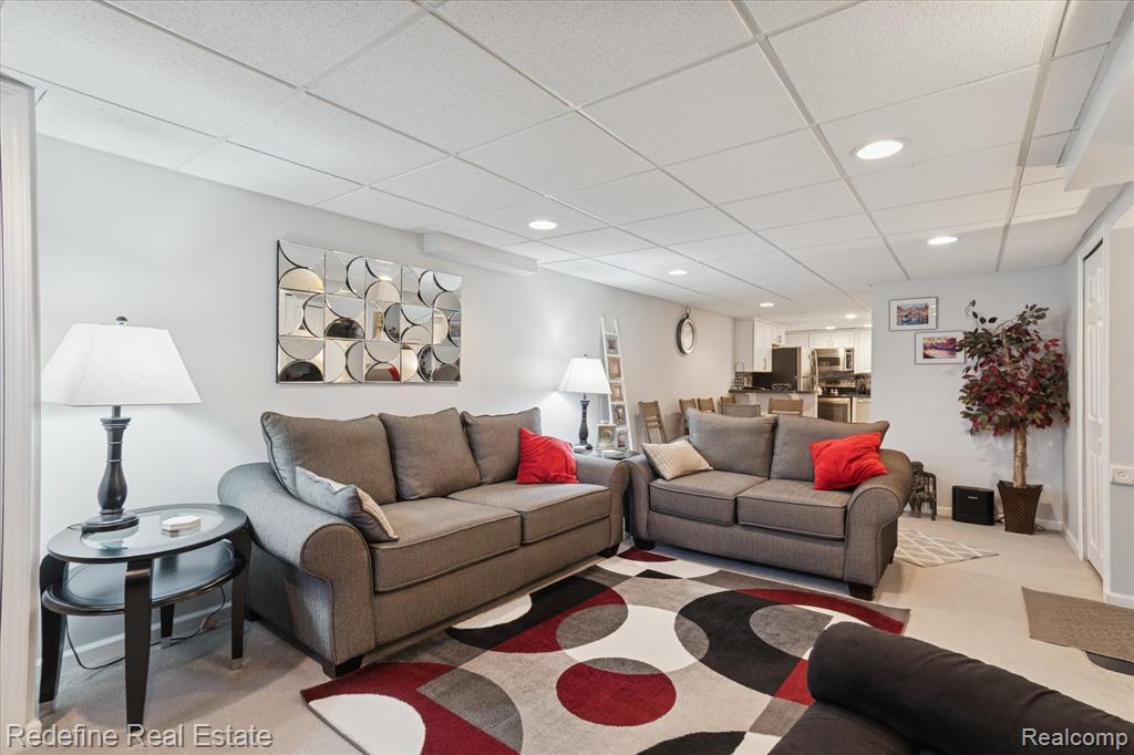 50340 Helfer Boulevard, Wixom, MI 48393 — Photo 19