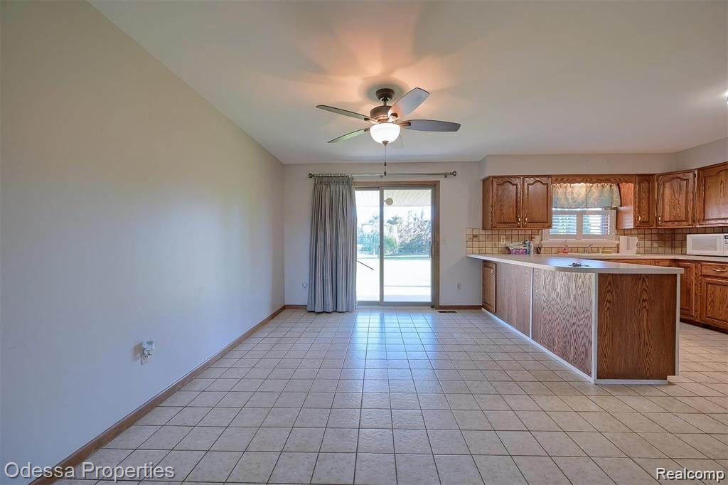 16185 24 MILE Road, Macomb, MI 48042 — Photo 14