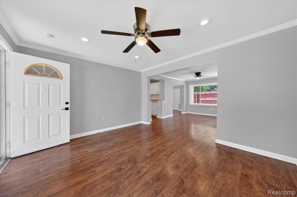 401 W Liberty Street, South Lyon, MI 48178 — Photo 4
