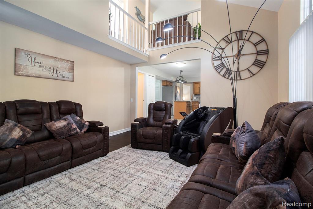 7946 Moonwood Place, Westland, MI — Photo 12